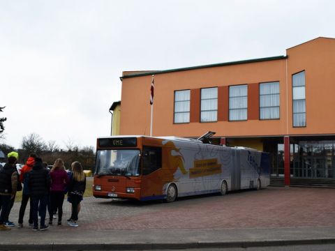 Tehnobuss Cēsīs