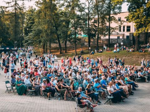 Aizvadīta pirmā "Cēsis 812" svētku diena