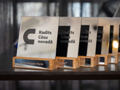 Uzņēmējiem pasniegtas "Radīts Cēsu novadā" preču zīmes lietošanas tiesības