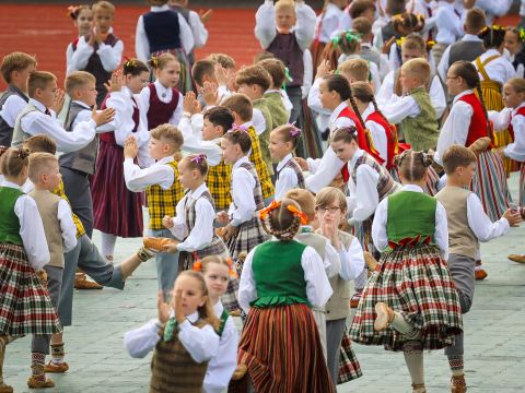Lieluzveduma "Es atvēru Laimas dārzu" ģenerālmēģinājums. XIII Latvijas Skolu jaunatnes dziesmu un deju svētki