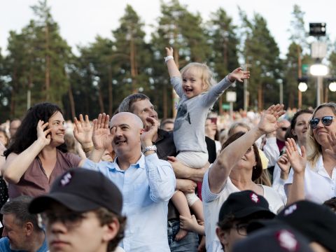 TE–AUST Ģenerālmēģinājums. XIII Latvijas Skolu jaunatnes dziesmu un deju svētki