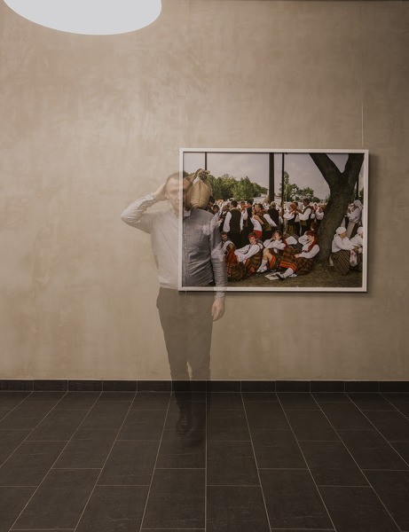 Tikšanās ar fotogrāfu Jāni Deinatu