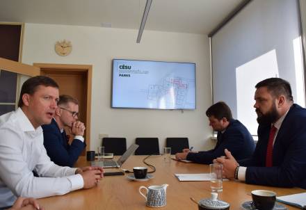 Ekonomikas ministrs: Cēsis ir inovatīvas investīciju vides paraugs