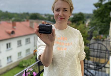 Latvijas raidījums "TE!" Cēsīs satiek peidžermeitenes