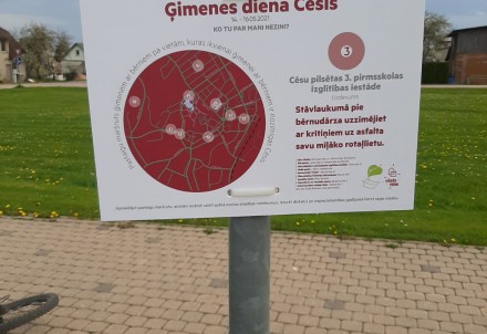 Ģimeniskās noskaņās aizvadīta Ģimenes diena Cēsīs