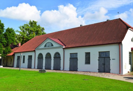 Izsludināta pieteikšanās vizuālās mākslas konkursa izstādei "Cēsu novada mākslas balva"