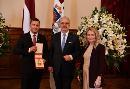 Vairāki cēsnieki svētku priekšvakarā saņem valsts augstākos apbalvojumus