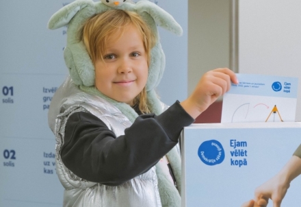 Cēsu vēlēšanas bērniem un jauniešiem nominētas Latvijas Dizaina gada balvai