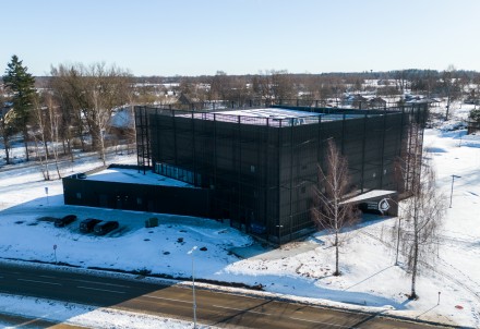 Ekspluatācija nodots Kosmosa izziņas centrs; sākta ekspozīcijas iekārtošana