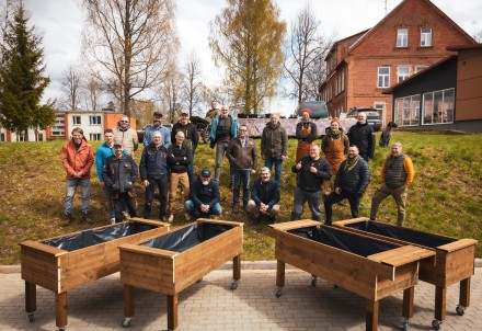 "Vīru brokastis" Vidzemē vēl nebijušā pasākumā pulcē sociālā darba speciālistus vīriešus