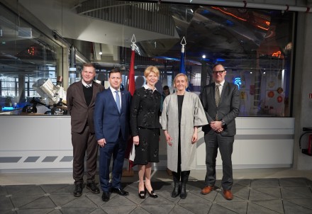 Latvijas un Igaunijas izglītības un zinātnes ministres tiekas Cēsīs