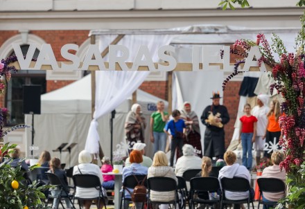 Rīgas ielas – Vasaras ielas atklāšanas svētki Cēsīs