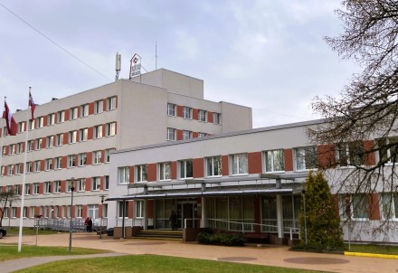 Parakstīts līgums par jaunu attīstības projektu ambulatorās veselības aprūpes kvalitatīvai nodrošināšanai Cēsu klīnikā