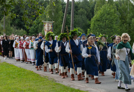 Cēsu koris “Wenden" ar saulgriežu dziesmām viesojas starptautiskā festivālā Lietuvā