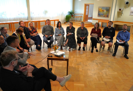 Tikšanās ar pirmo ievēlēto iedzīvotāju padomi Skujenē