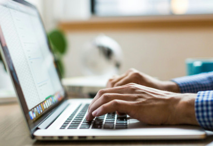 Atkārtoti izsludina konkursu biedrību un nodibinājumu pārstāvniecībai Sabiedriskā labuma komisijā