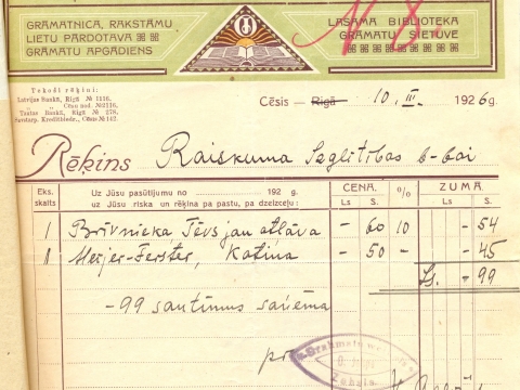 Rēķins, ko izdevis Oskara Jēpes grāmatniecības uzņēmums Cēsīs, Rīgas ielā 27 Raiskuma Izglītības biedrībai 1926. gadā. CM 30790.